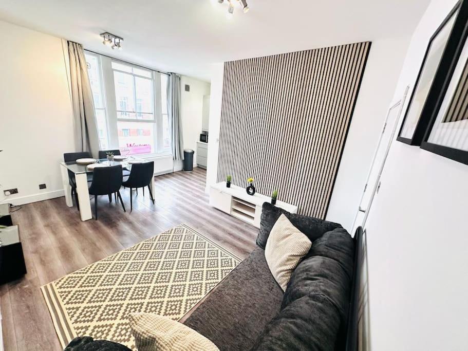 Appartamento Luxury Flat Hyde Park Super Location For Tourists Londra Esterno foto