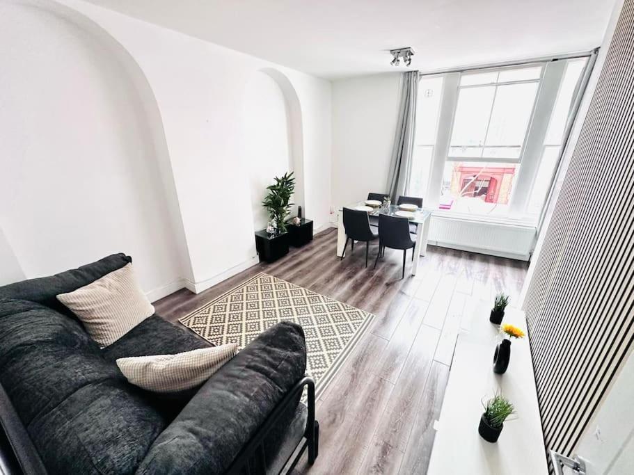 Appartamento Luxury Flat Hyde Park Super Location For Tourists Londra Esterno foto