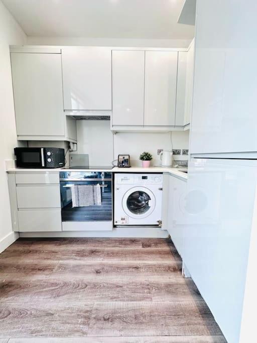 Appartamento Luxury Flat Hyde Park Super Location For Tourists Londra Esterno foto